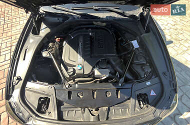 Седан BMW 5 Series 2012 в  фото 26 Седан BMW 5 Series 2012 в