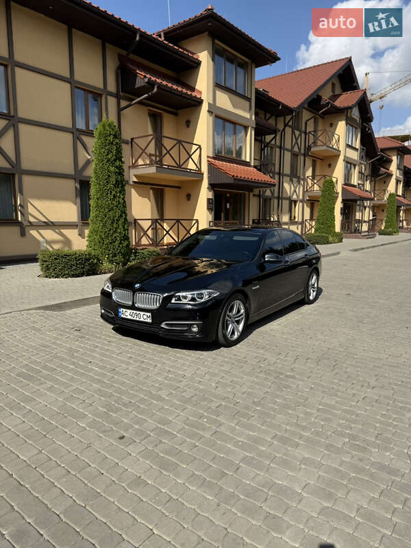 Седан BMW 5 Series 2014 в Луцке