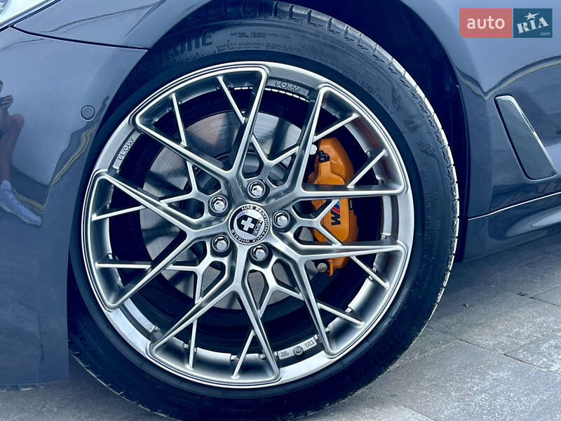 Седан BMW 5 Series 2018 в Львове