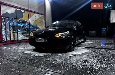 Седан BMW 5 Series 2005 в Чернівцях