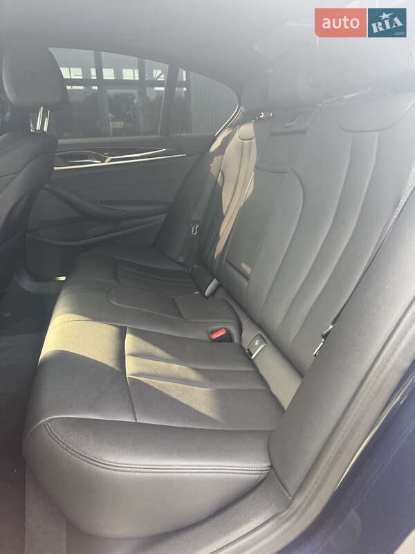 Седан BMW 5 Series 2018 в Киеве