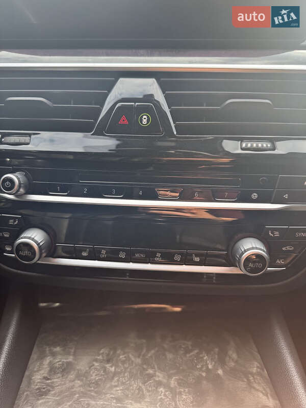 Седан BMW 5 Series 2018 в Киеве