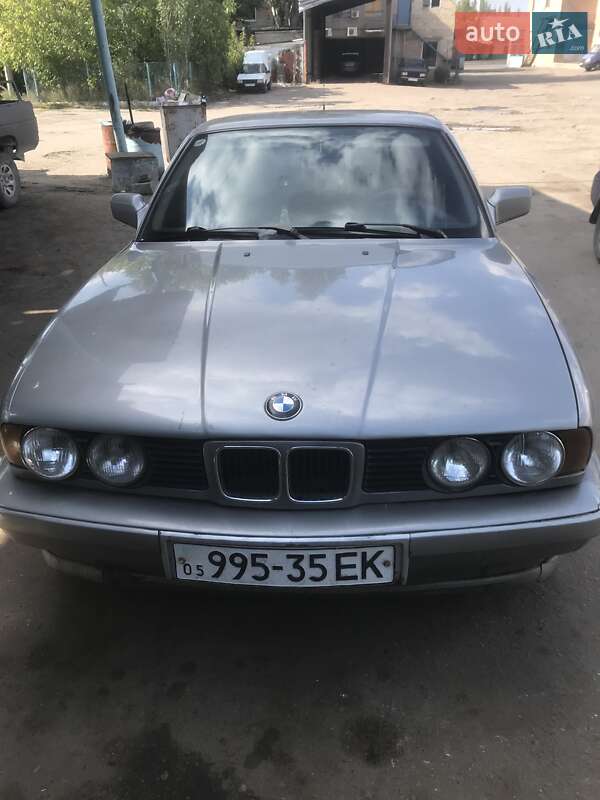 BMW 5 Series 1990 BMW 5 Series 1990