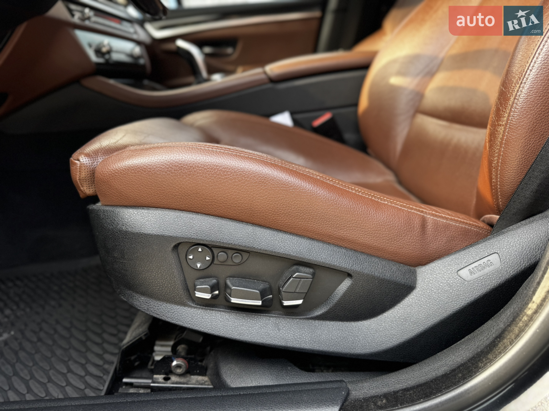 2010 BMW 5er - мініатюра 19