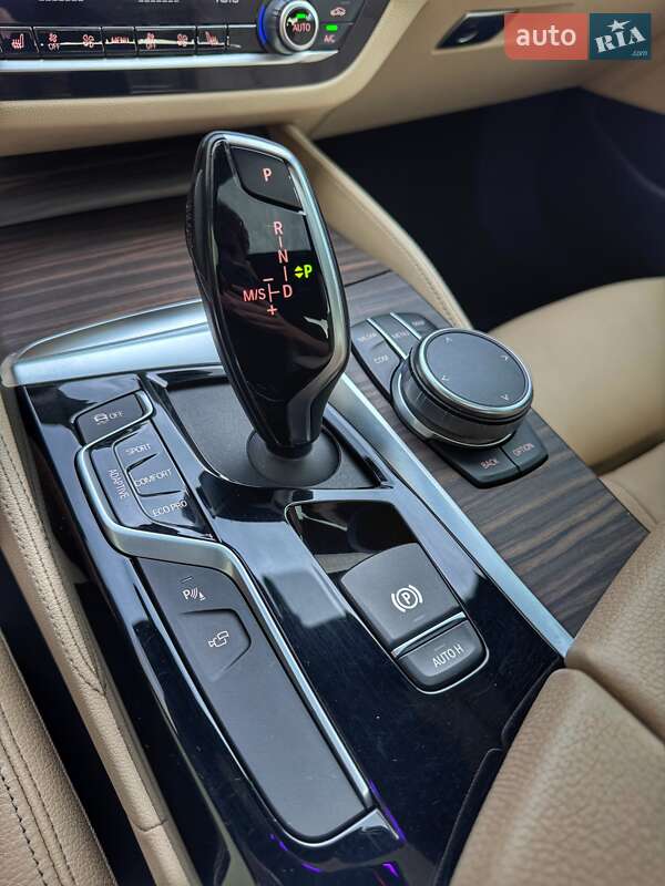 Седан BMW 5 Series 2019 в Львові