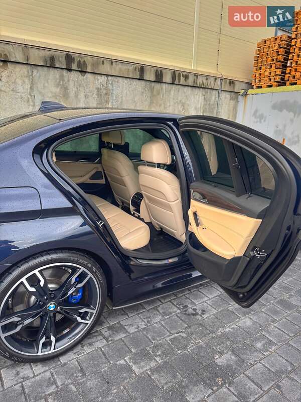 Седан BMW 5 Series 2019 в Львові