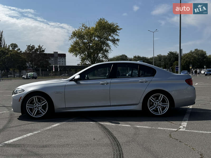 Седан BMW 5 Series 2015 в Дніпрі