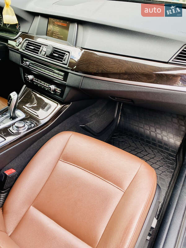 Седан BMW 5 Series 2015 в Киеве