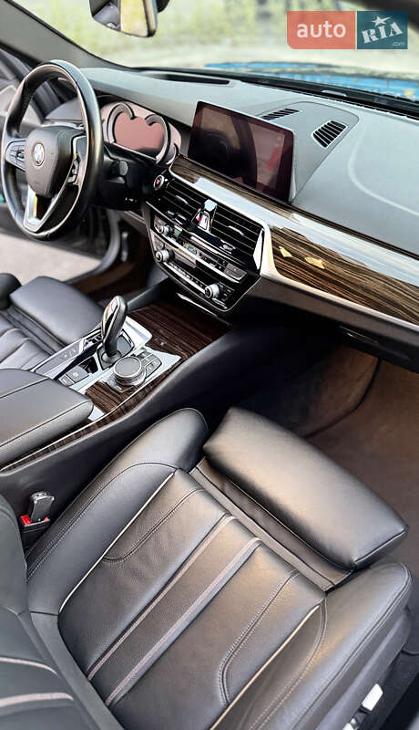 Седан BMW 5 Series 2018 в Києві фото 13 Седан BMW 5 Series 2018 в Києві