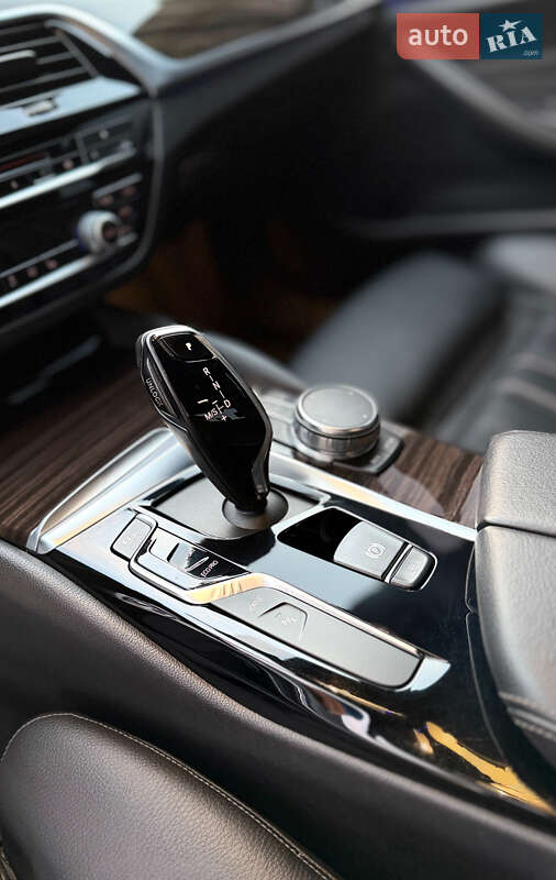 Седан BMW 5 Series 2018 в Києві фото 18 Седан BMW 5 Series 2018 в Києві