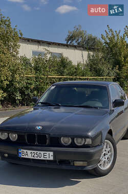 Седан BMW 5 Series 1989 в Виннице