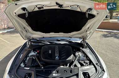 Седан BMW 5 Series 2013 в 