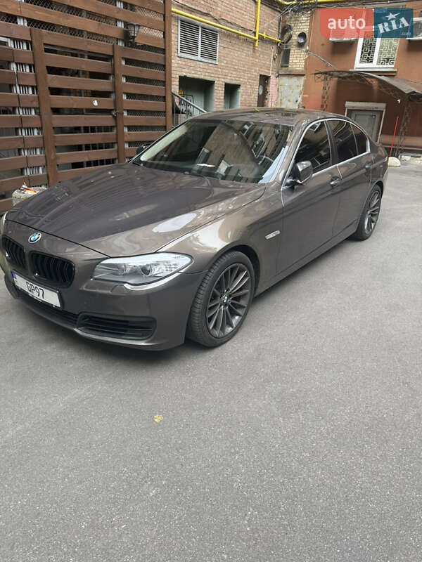 Седан BMW 5 Series 2013 в Киеве фото 3 Седан BMW 5 Series 2013 в Киеве