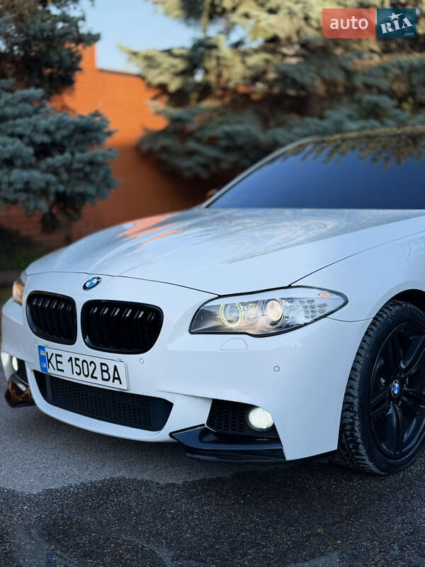 Седан BMW 5 Series 2012 в Дніпрі