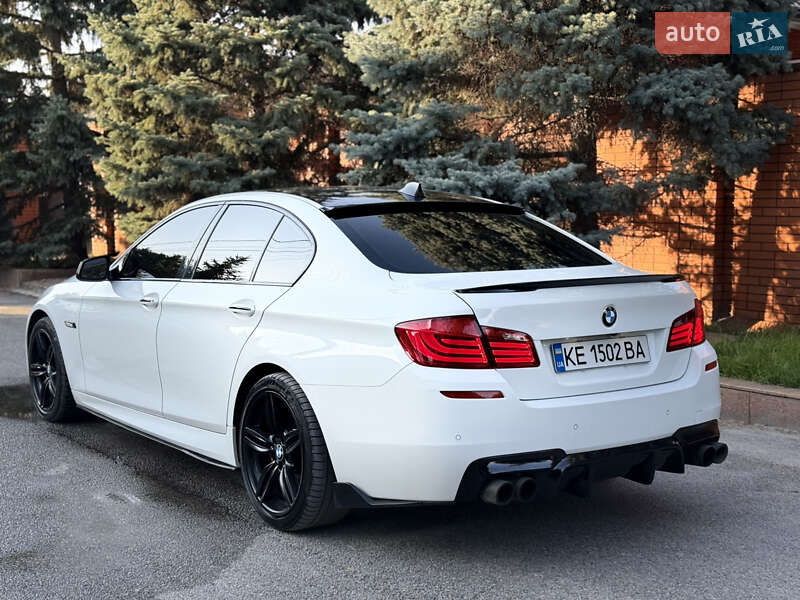 Седан BMW 5 Series 2012 в Дніпрі