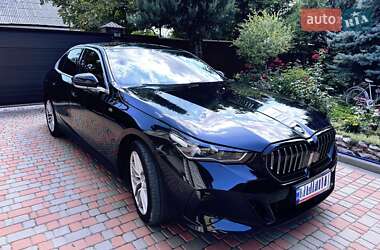 Седан BMW 5 Series 2023 в 