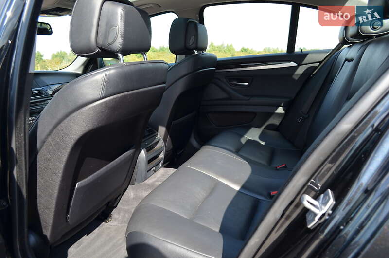 Седан BMW 5 Series 2013 в Львові