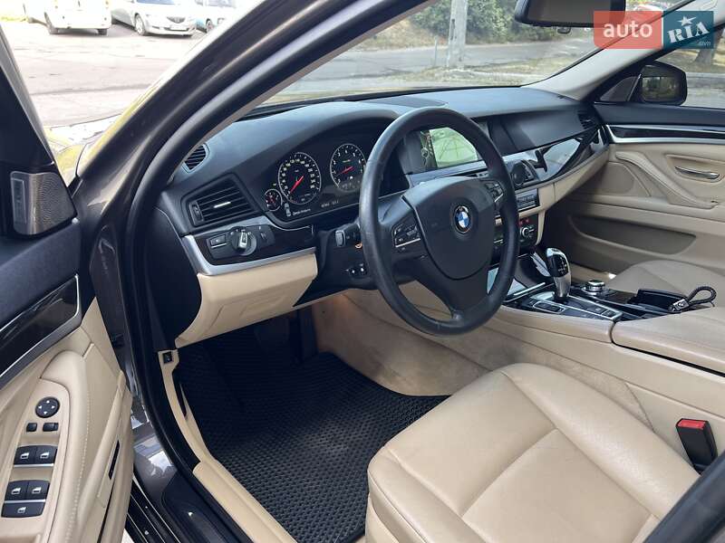 Седан BMW 5 Series 2012 в Києві