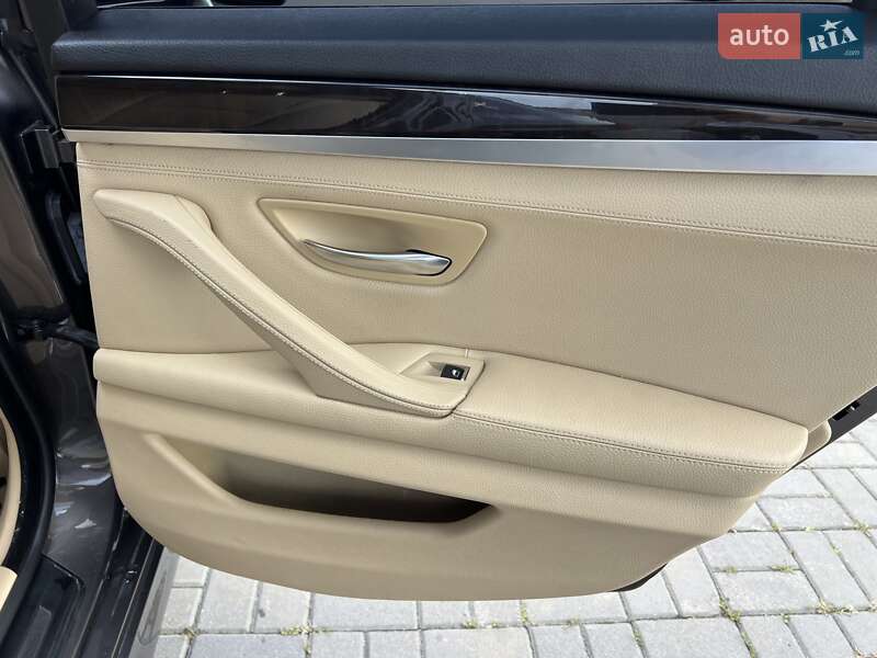 Седан BMW 5 Series 2012 в Києві