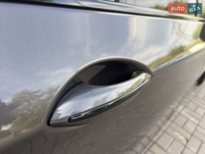 Седан BMW 5 Series 2012 в Києві