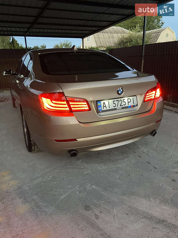 Седан BMW 5 Series 2012 в Лубнах