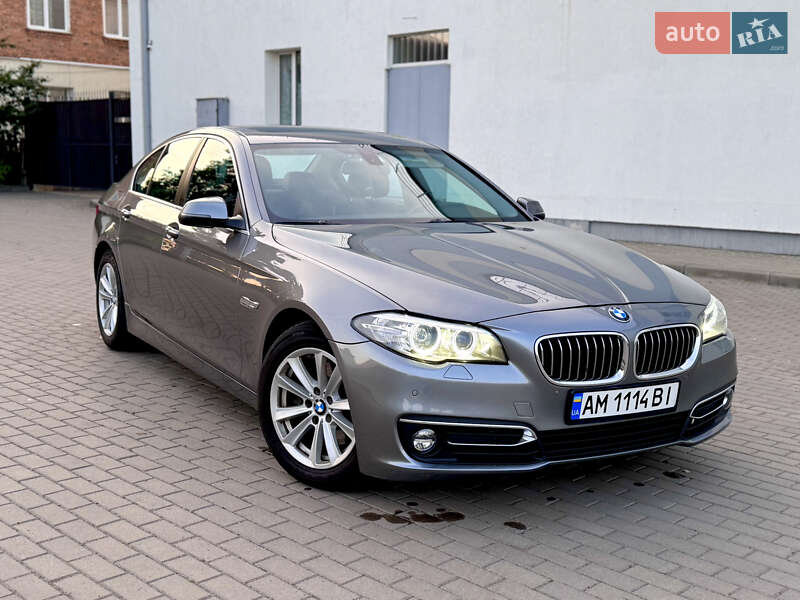 Седан BMW 5 Series 2015 в Житомире