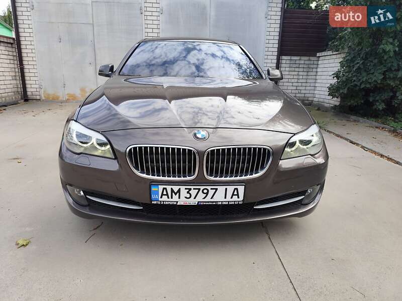 Седан BMW 5 Series 2010 в Бердичеве