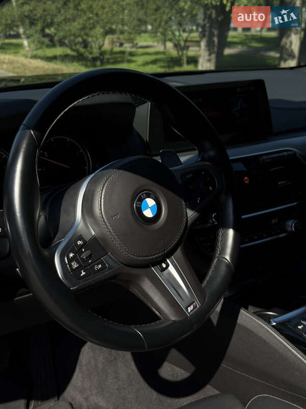 Седан BMW 5 Series 2017 в Києві фото 9 Седан BMW 5 Series 2017 в Києві