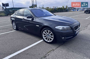Седан BMW 5 Series 2013 в Львові