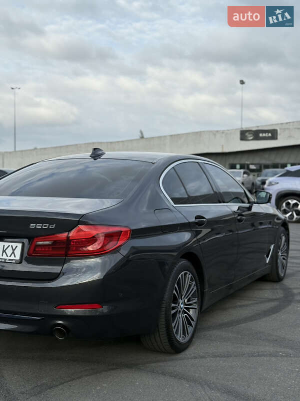 Седан BMW 5 Series 2019 в Львові