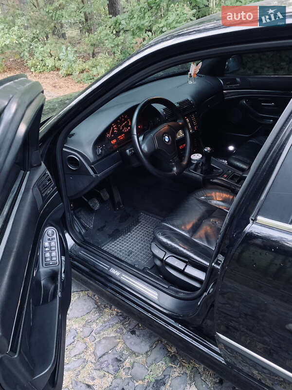 Седан BMW 5 Series 1996 в Ровно
