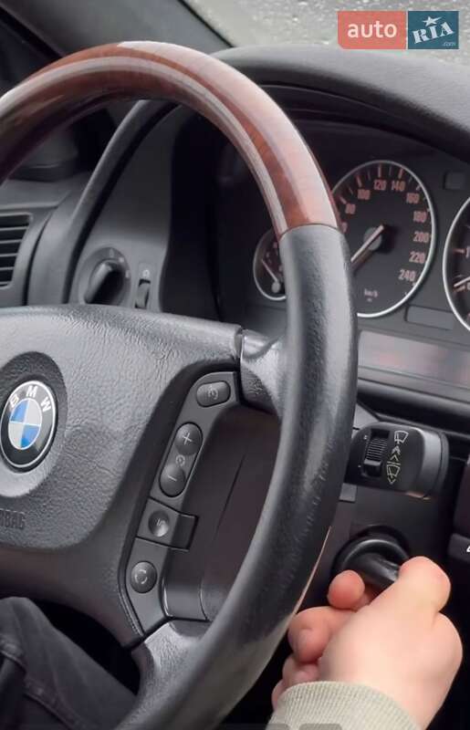 Седан BMW 5 Series 2001 в Львове фото 12 Седан BMW 5 Series 2001 в Львове