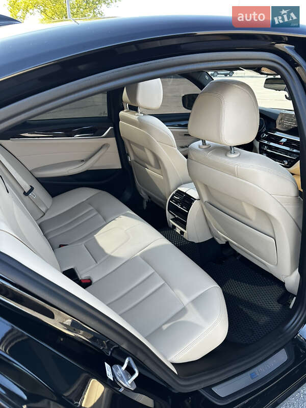 Седан BMW 5 Series 2018 в Дніпрі фото 28 Седан BMW 5 Series 2018 в Дніпрі