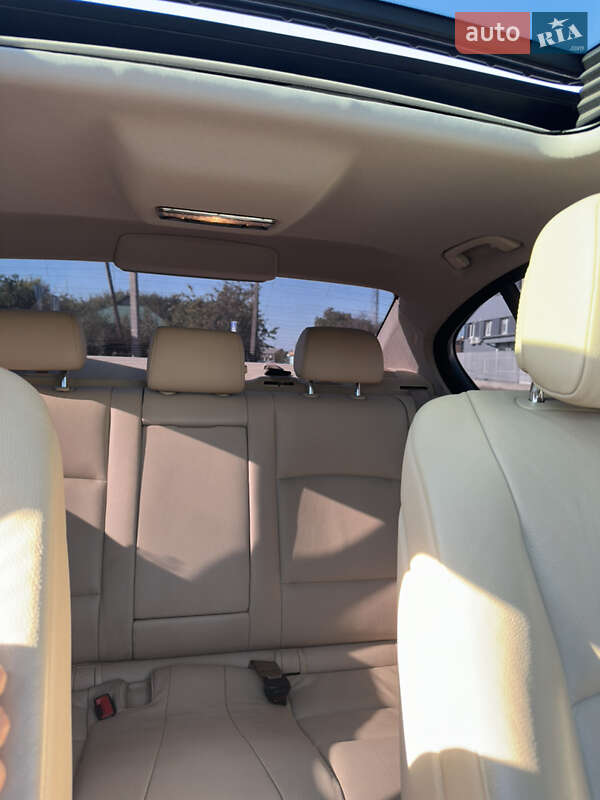 Седан BMW 5 Series 2010 в Полтаве фото 24 Седан BMW 5 Series 2010 в Полтаве