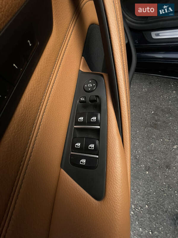 Универсал BMW 5 Series 2018 в Киеве