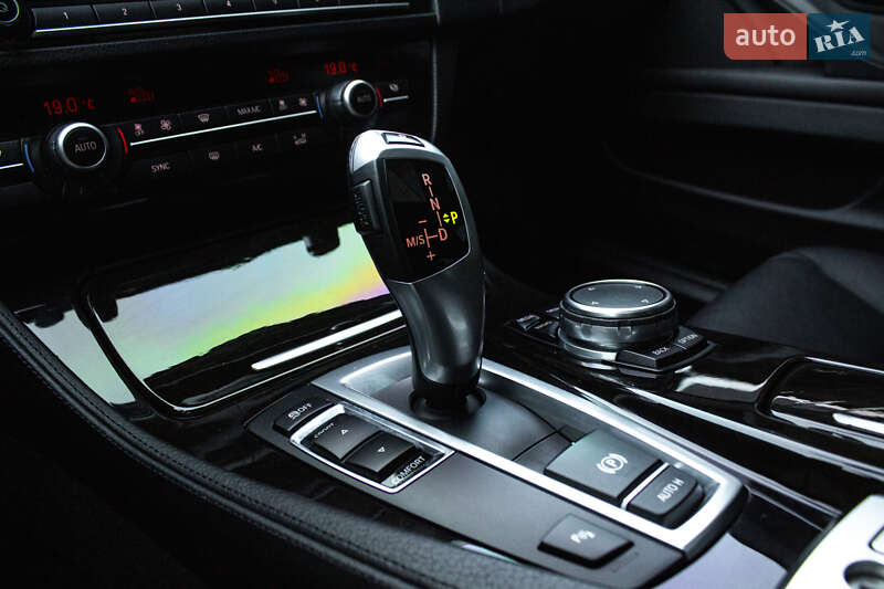 Седан BMW 5 Series 2014 в Киеве