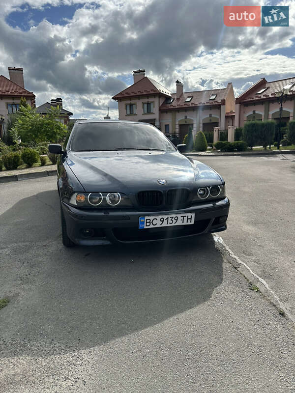 Седан BMW 5 Series 2003 в Шептицькому