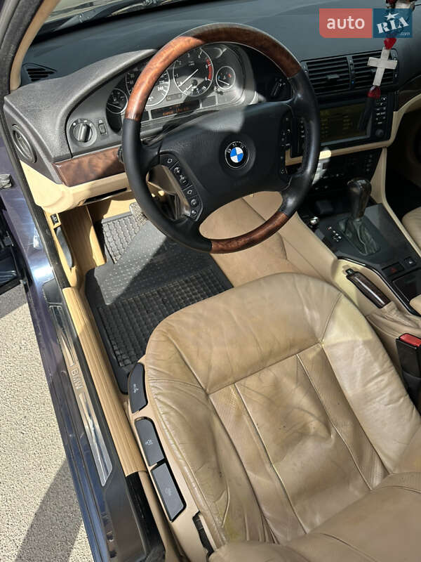 Седан BMW 5 Series 2003 в Шептицькому