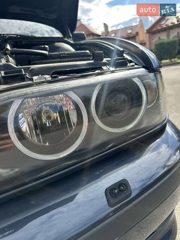 Седан BMW 5 Series 2003 в Шептицькому