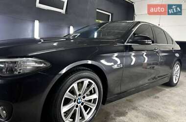 Седан BMW 5 Series 2015 в Черновцах