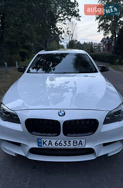 Седан BMW 5 Series 2015 в Киеве