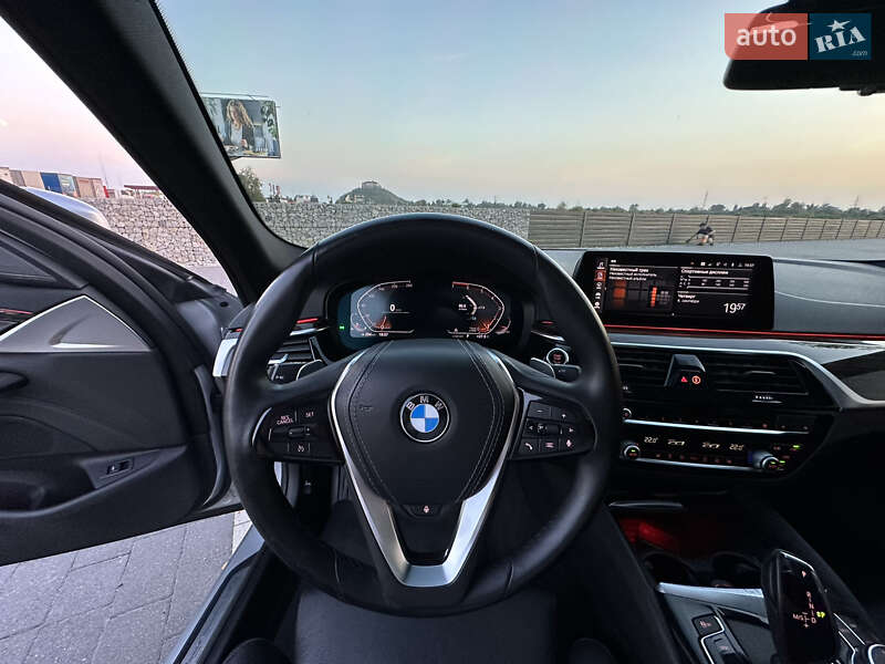 Седан BMW 5 Series 2020 в Мукачево