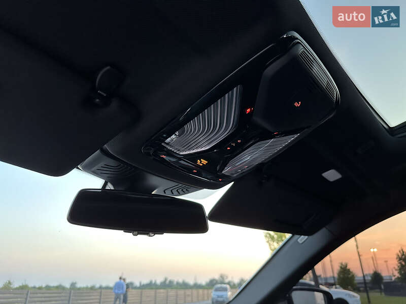 Седан BMW 5 Series 2020 в Мукачево