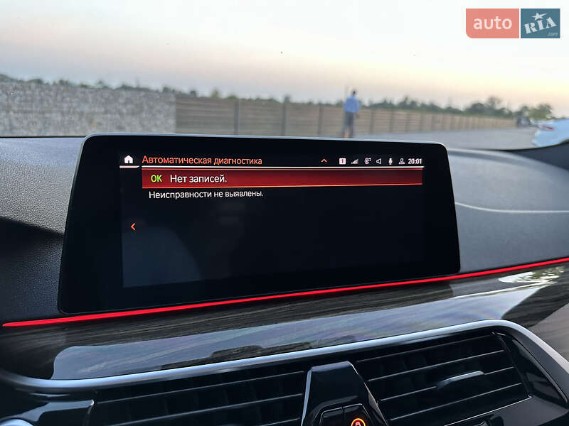 Седан BMW 5 Series 2020 в Мукачево