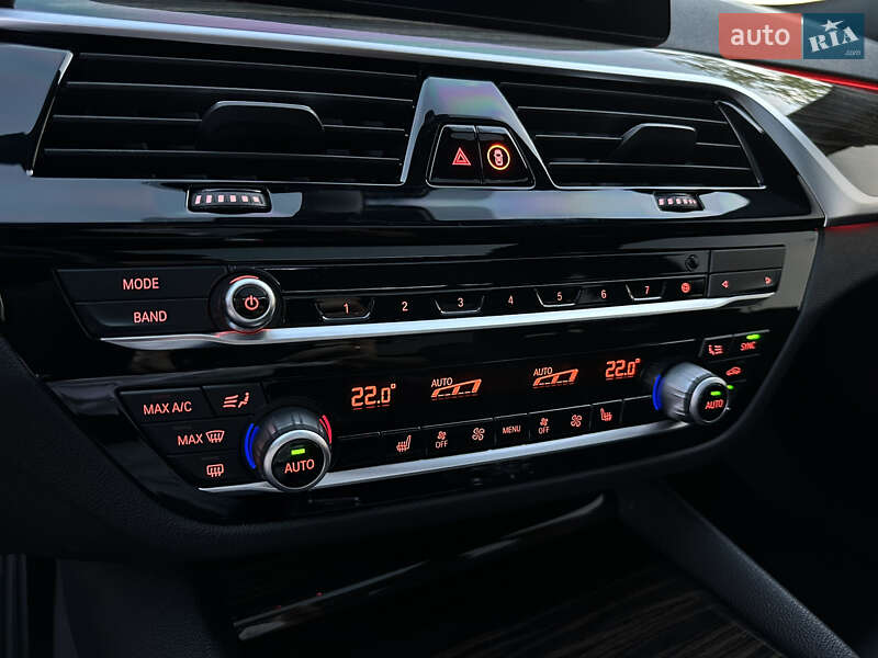 Седан BMW 5 Series 2020 в Мукачево