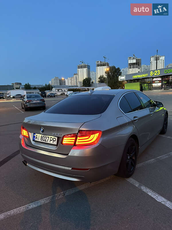 Седан BMW 5 Series 2010 в Киеве