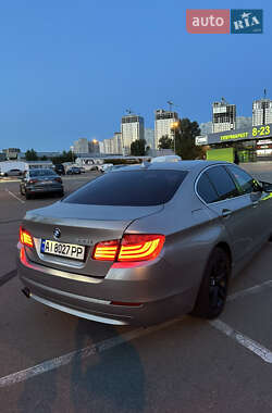 Седан BMW 5 Series 2010 в 