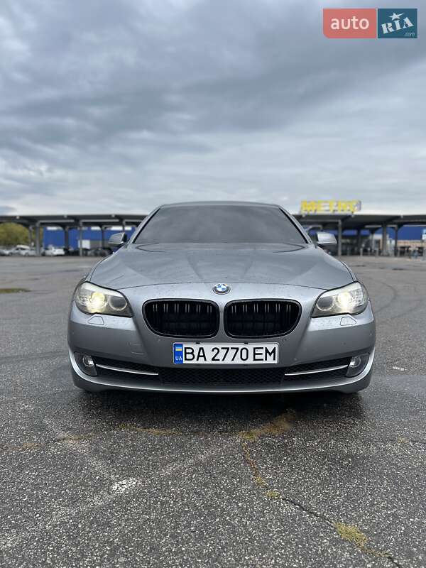 Седан BMW 5 Series 2010 в Харькове