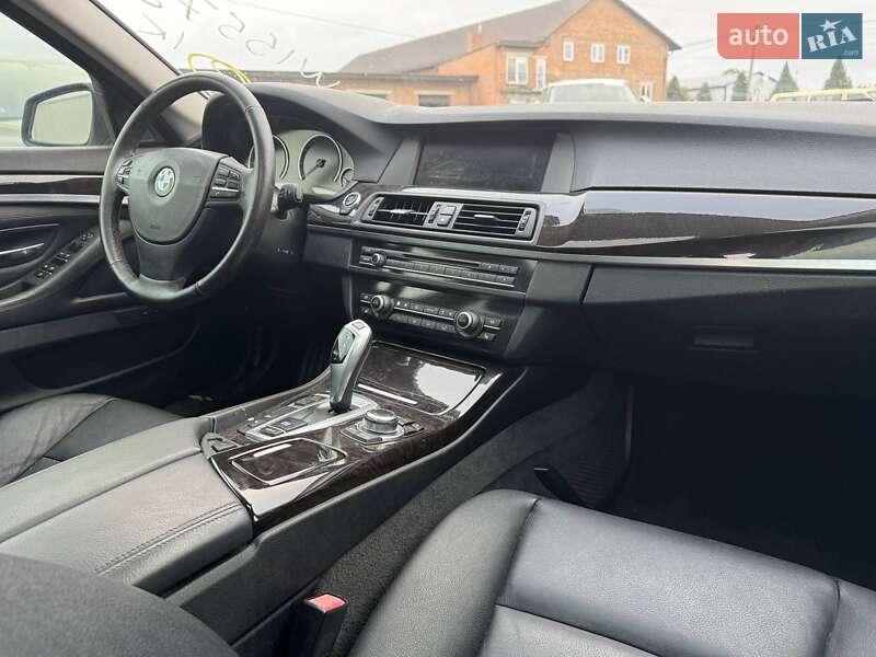 Седан BMW 5 Series 2013 в Луцке