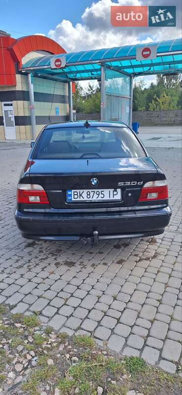 Седан BMW 5 Series 2001 в Березному